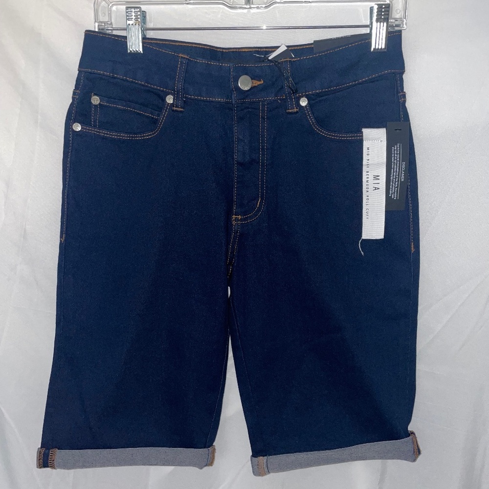TAHARI Women's Mid-Rise Bermuda Roll Cuff Rayon Denim Shorts Sz 6/28
